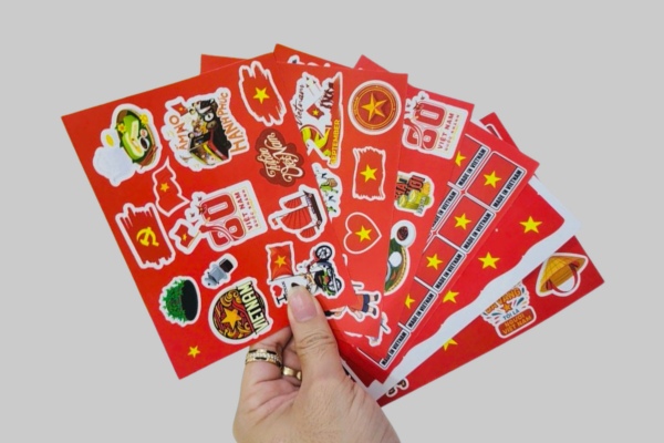 Mẫu in sticker cổ động nổi bật
