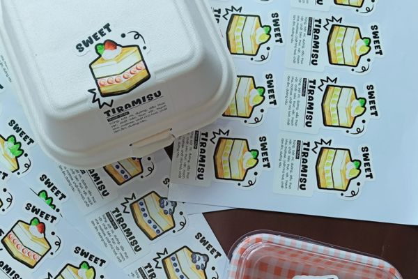 In tem dán bánh tiramisu giá rẻ, thiết kế theo yêu cầu