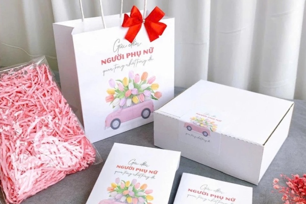 In Hoa Long nhận thiết kế và in ấn mẫu hộp giấy đựng quà 20/10 chất lượng