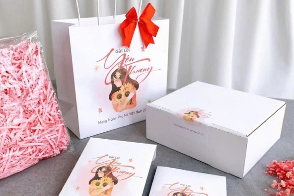In Hoa Long nhận thiết kế và in ấn mẫu hộp giấy đựng quà 20/10 chuyên nghiệp