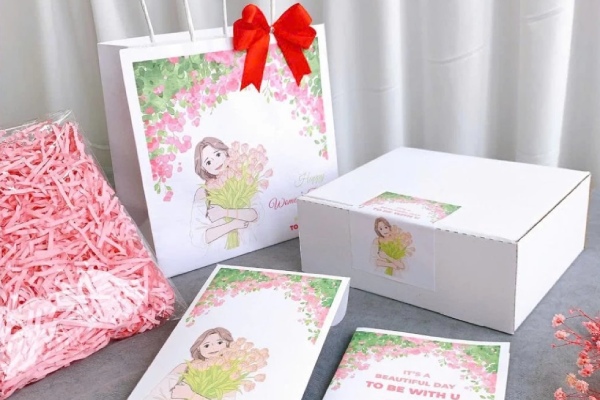 In Hoa Long nhận thiết kế và in ấn mẫu hộp giấy đựng quà 20/10 lấy ngay