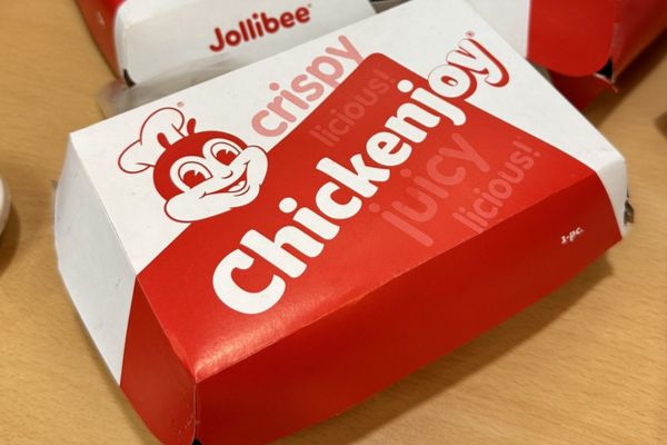 In hộp giấy jollibee đẹp, chất lượng cao