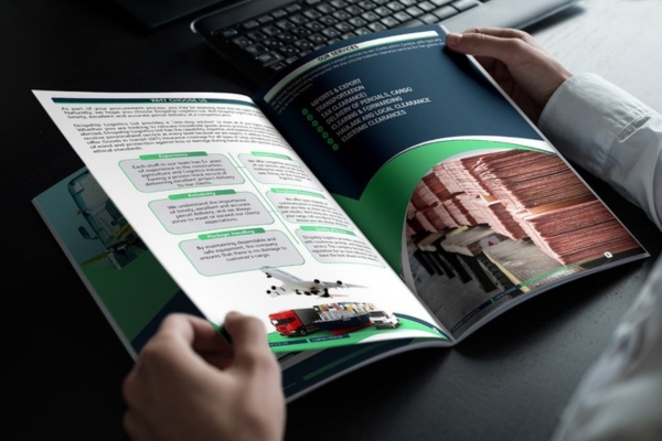 Mẫu in catalogue vận chuyển logistics khổ A4