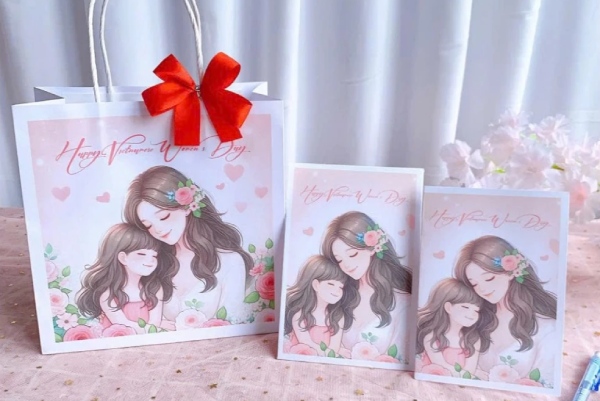 In Hoa Long nhận thiết kế và in ấn Mẫu túi giấy quà tặng 20/10 đẹp