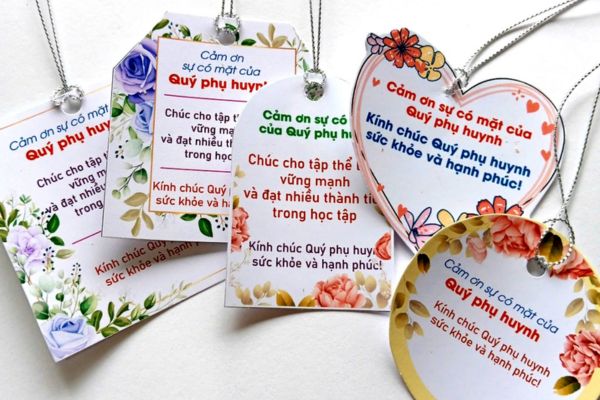 Mẫu tag treo chai nước đẹp, chất lượng cao