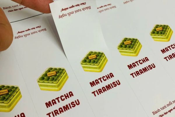 In tem dán bánh tiramisu giá rẻ, thiết kế theo yêu cầu