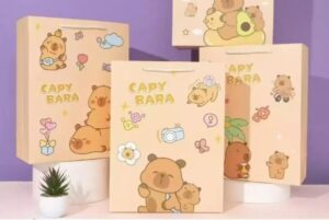 In Hoa Long nhận thiết kế và in ấn túi đựng quà hoạt hình capybara