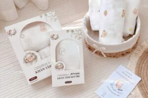 Hộp giấy đựng đồ sơ sinh đẹp, thiết kế theo yêu cầu