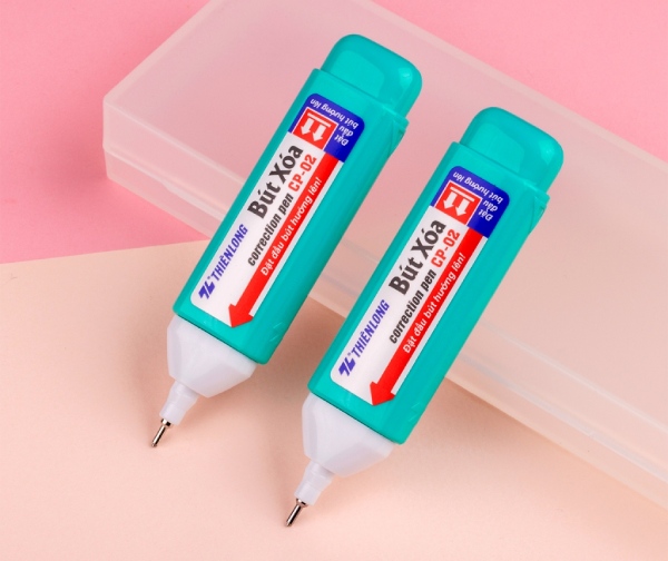 In Hoa Long tìm hiểu dung dịch tẩy mực in trên giấy bằng bút xóa nước