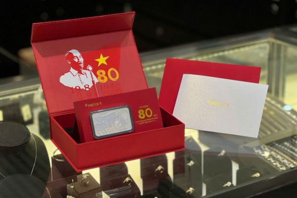 In Hoa Long nhận thiết kế và in hộp đựng bạc chuyên nghiệp