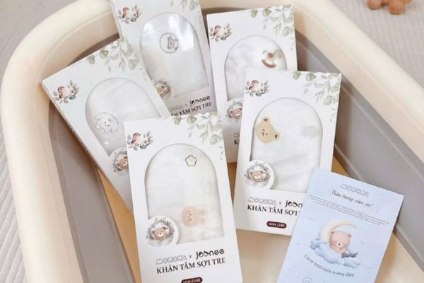 Hộp giấy đựng đồ sơ sinh đẹp, thiết kế theo yêu cầu