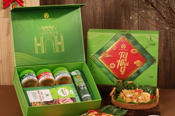 Hộp quà Tết thịt chua sang trọng, chất lượng cao