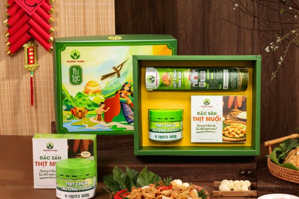 Hộp quà Tết thịt chua sang trọng, chất lượng cao