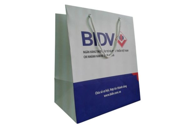 Mẫu túi giấy BIDV giá rẻ, thiết kế theo yêu cầu