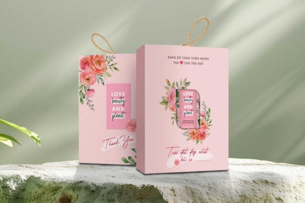 Mẫu túi giấy đựng dầu gội nổi bật