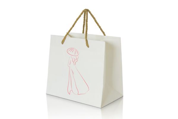 Mẫu túi giấy shop áo dài đẹp, chất lượng cao