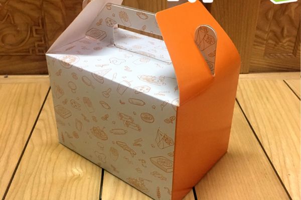 In hộp fastfood có quai giá rẻ, thiết kế theo yêu cầu
