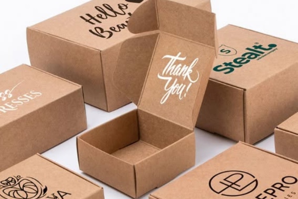 Mẫu hộp carton nắp gài thank you hình vuông
