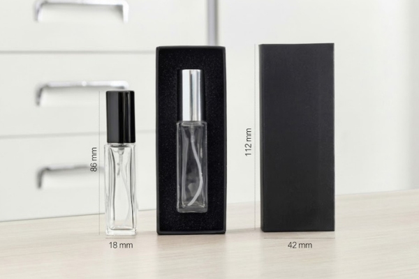 Mẫu hộp đựng chai nước hoa chiết cán màng