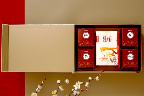 Mẫu hộp quà tặng Bốn mùa Thanh Xuân