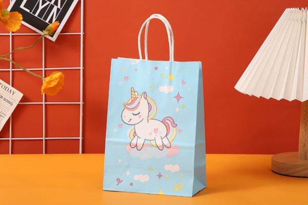 Mẫu túi giấy mẹ và bé đẹp, chất lượng cao