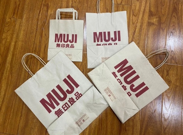 In Hoa Long nhận thiết kế và in ấn mẫu túi giấy muji giá rẻ