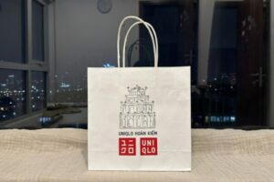Thư viện các mẫu túi giấy Uniqlo đẹp mắt và ấn tượng