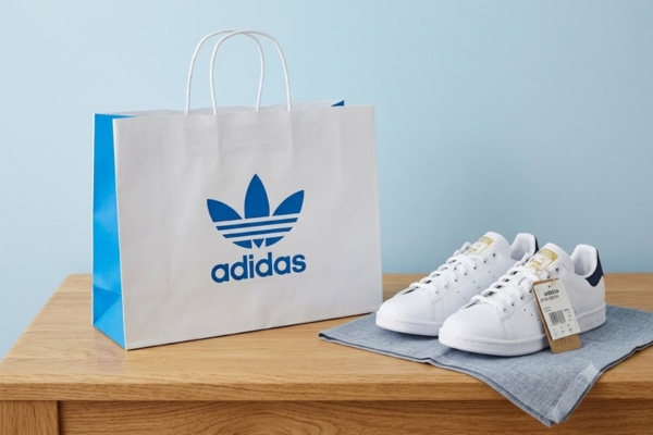 13+ Mẫu túi giấy Adidas năng động, đẹp mắt