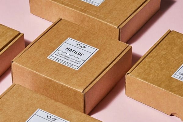 Hộp carton đựng mỹ phẩm theo yêu cầu