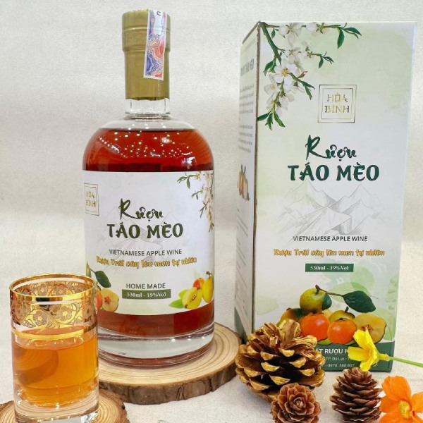 In Hoa Long nhận thiết kế và In tem rượu táo mèo theo yêu cầu