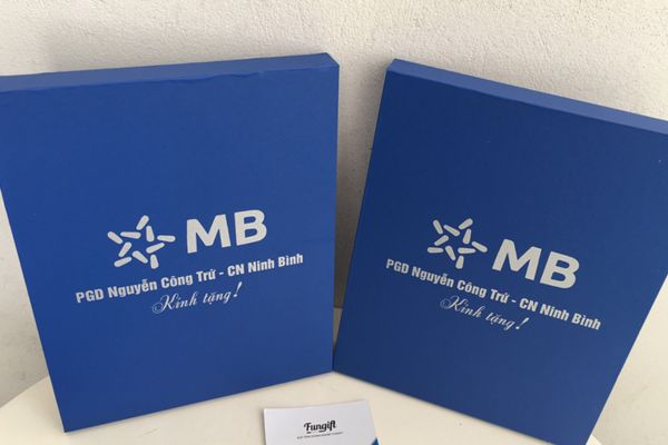 In hộp quà MB Bank theo yêu cầu