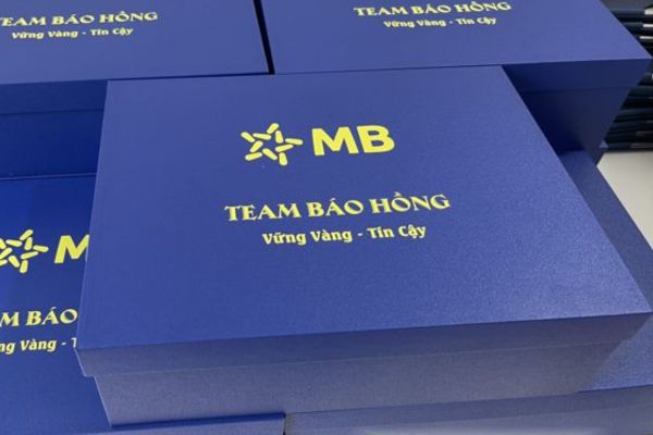 In hộp quà MB Bank theo yêu cầu