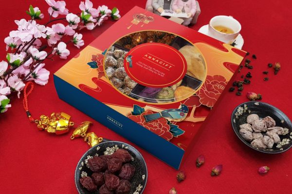 Hộp quà Tết bóng kính mẫu đẹp