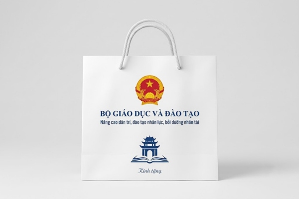 Mẫu túi giấy bộ giáo dục và đào tạo quai dù