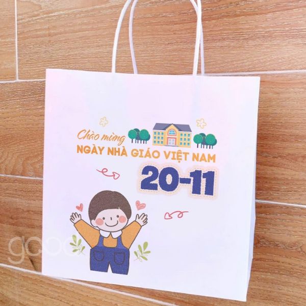 Túi giấy 20-11 đựng quà giá rẻ, chất lượng cao