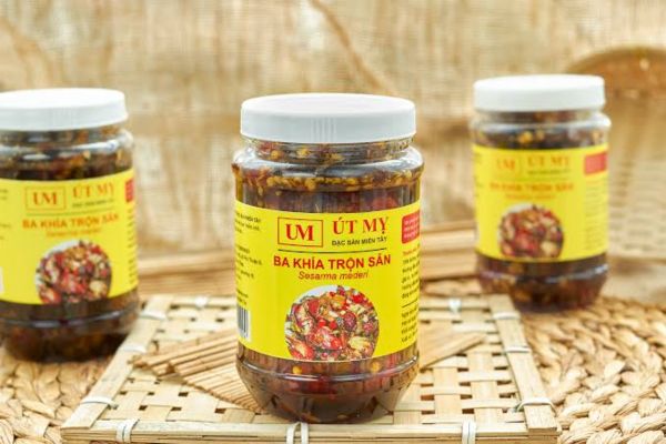In tem nhãn ba khía theo yêu cầu