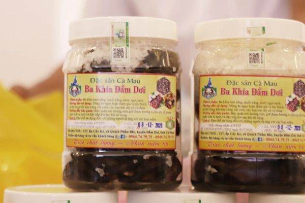 In tem nhãn ba khía theo yêu cầu