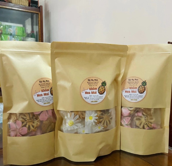 In Hoa Long nhận thiết kế và in tem nhãn bánh dứa dán túi giấy
