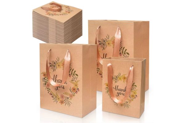 In túi giấy đựng quà cưới giá rẻ tại Hà Nội