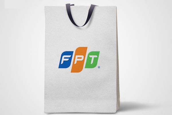 In túi giấy fpt theo yêu cầu