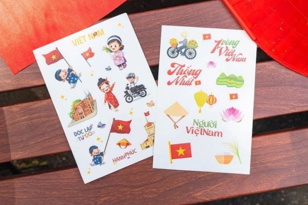 Mẫu sticker 20-11 theo yêu cầu