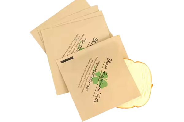 Túi giấy bánh mì tam giác giá rẻ, mẫu đẹp